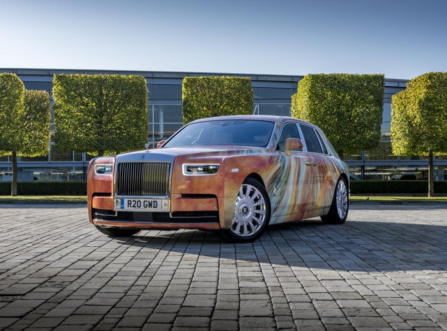  Rolls-Royce Phantom Art Car by Marc Quinn 2019 года  (фото 1 из 3)